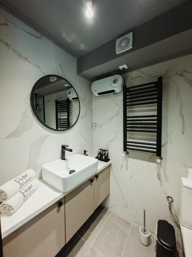 Blackhaus Family And Friends Deluxe Apartment Thessaloníki Ngoại thất bức ảnh