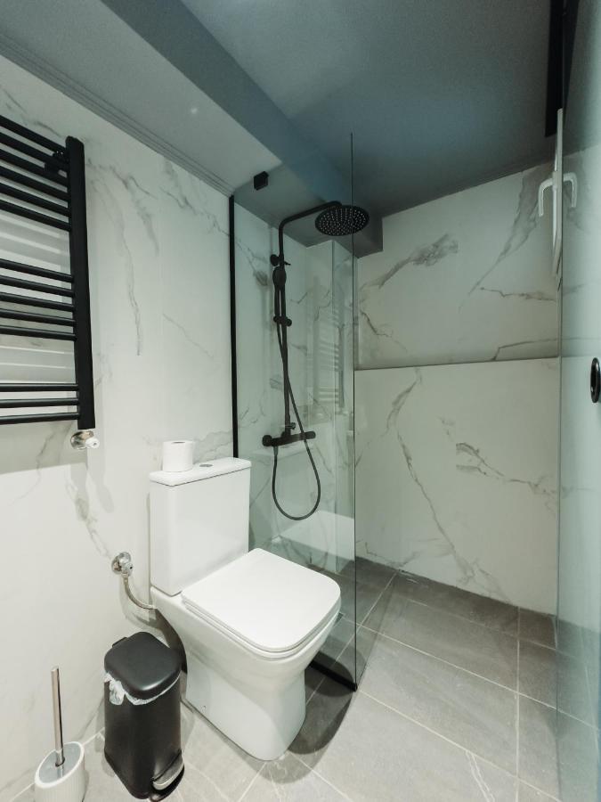 Blackhaus Family And Friends Deluxe Apartment Thessaloníki Ngoại thất bức ảnh